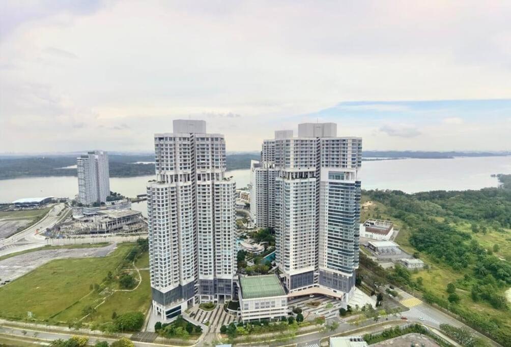 C0704 Almas Suite Seaview & Netflix Stay Nusajaya  Eksteriør billede